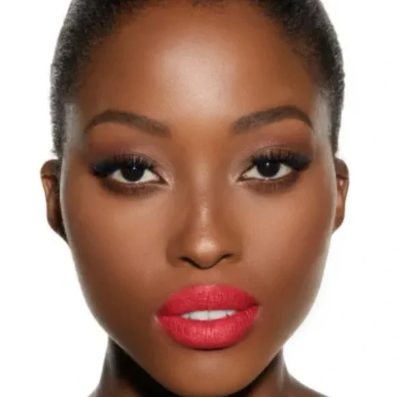 NIB✅C.Tilbury Hot Emily - Picture 7 of 11